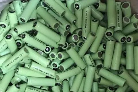 儋州动力电池回收-上门回收叉车蓄电池|高价电动车电池回收