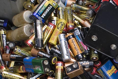 揭阳锂电池回收服务|锂电池正极回收价格